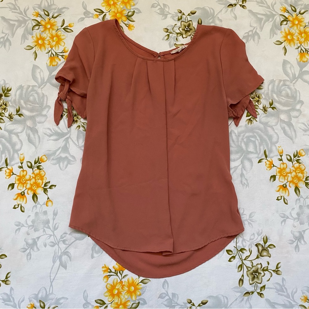 Mine Size M Tie Sleeve Blouse